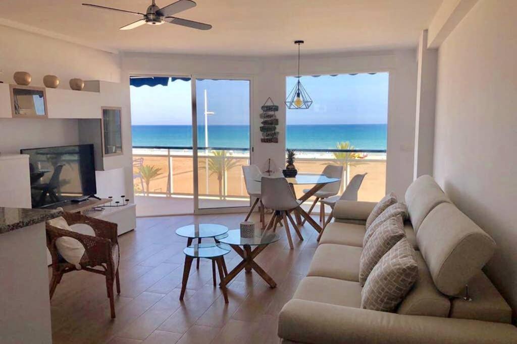 Apartmán Playa De Gandia 1Ere Ligne El Galeon Exteriér fotografie